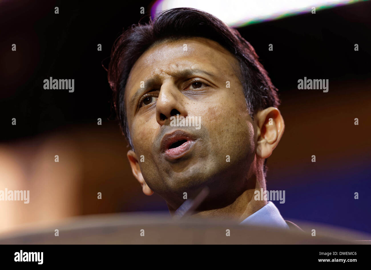Louisiana Gouverneur Bobby Jindal hält eine Rede auf der Konferenz 2014 CPAC in National Harbor, Maryland 7. März 2014. Stockfoto