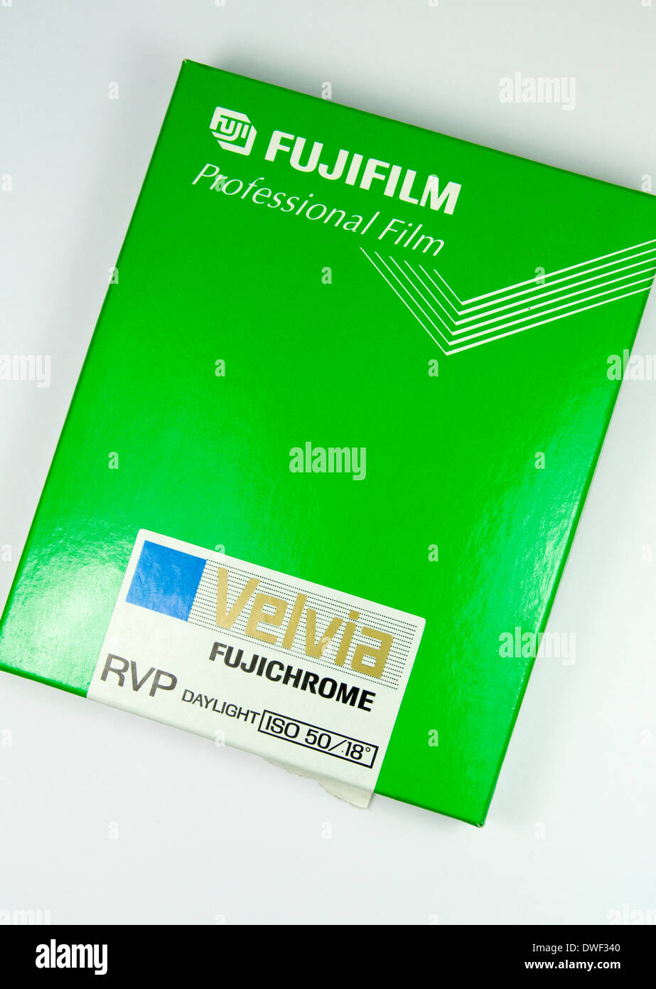 Box mit Großformat 4 x 5 Inch Fujichrome Velvia Fotofilm. Stockfoto