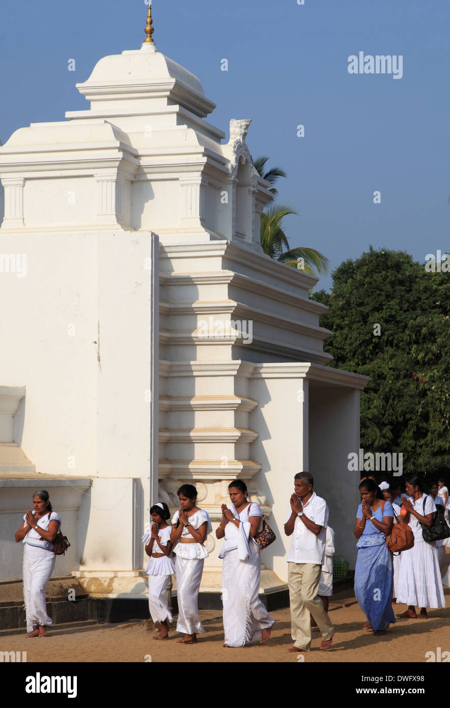 Sri Lanka; Colombo, erlernte Raja Maha Vihara, buddhistische Tempel, Betende, Stockfoto