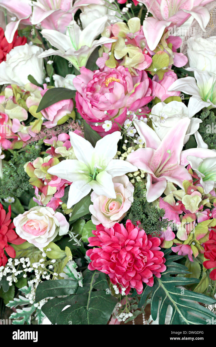 Schöner Blumenstrauß für die besondere Gelegenheit bereit. Stockfoto