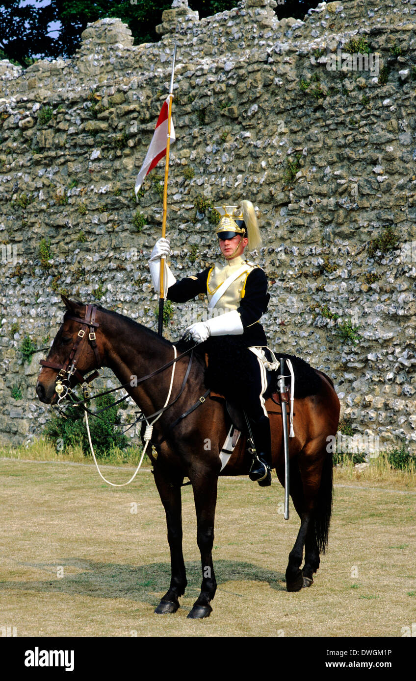 Britische Kavallerist, 17. Lancers Regiment, 1892, Reenactment-Armee-Uniform Uniformen Soldat Soldaten Pferd Lance Kavallerie England UK Ende 19. Jh. Stockfoto