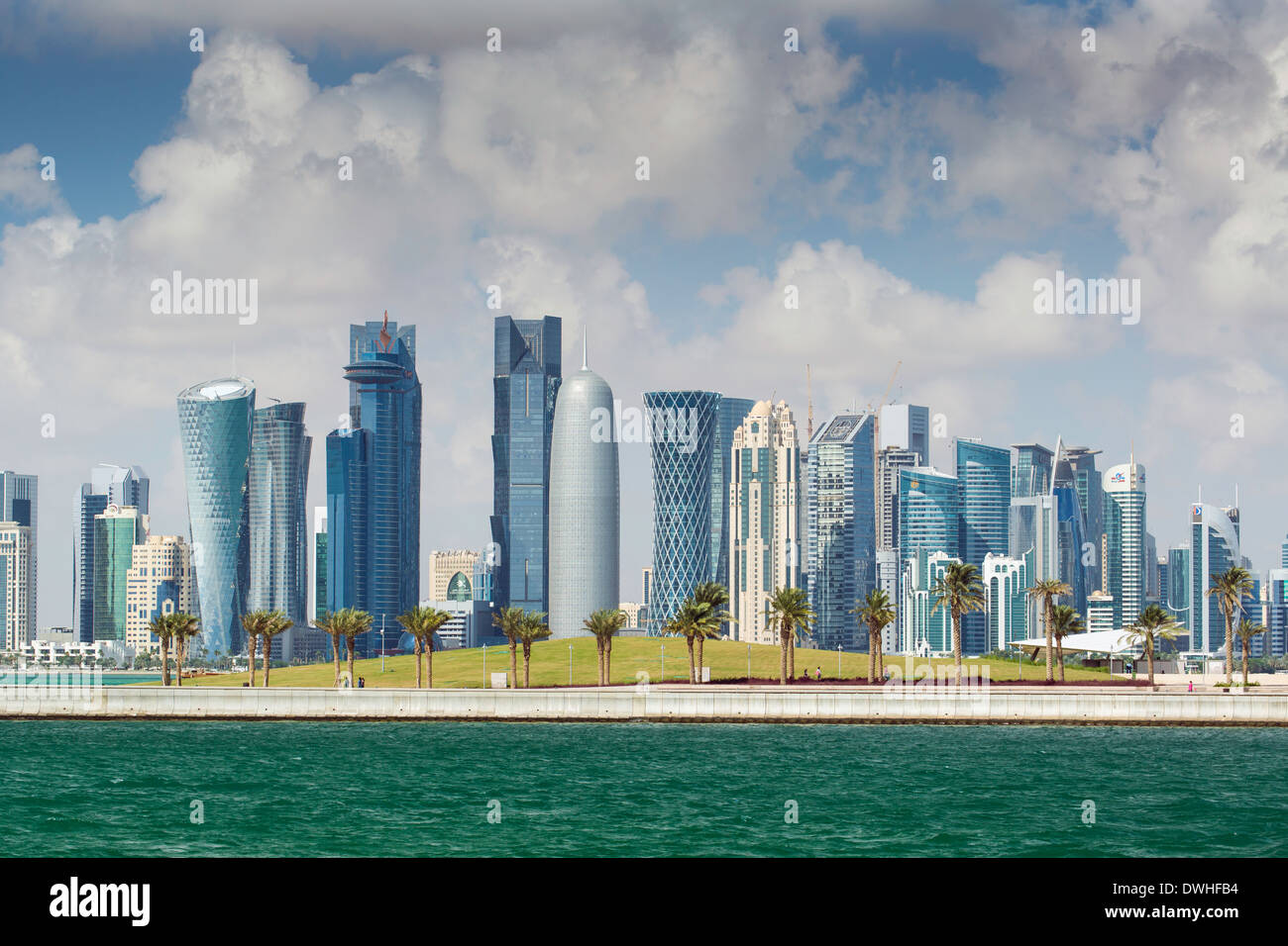 Doha, Katar, neue Skyline von West Bay zentralen Bankenviertel Stockfoto