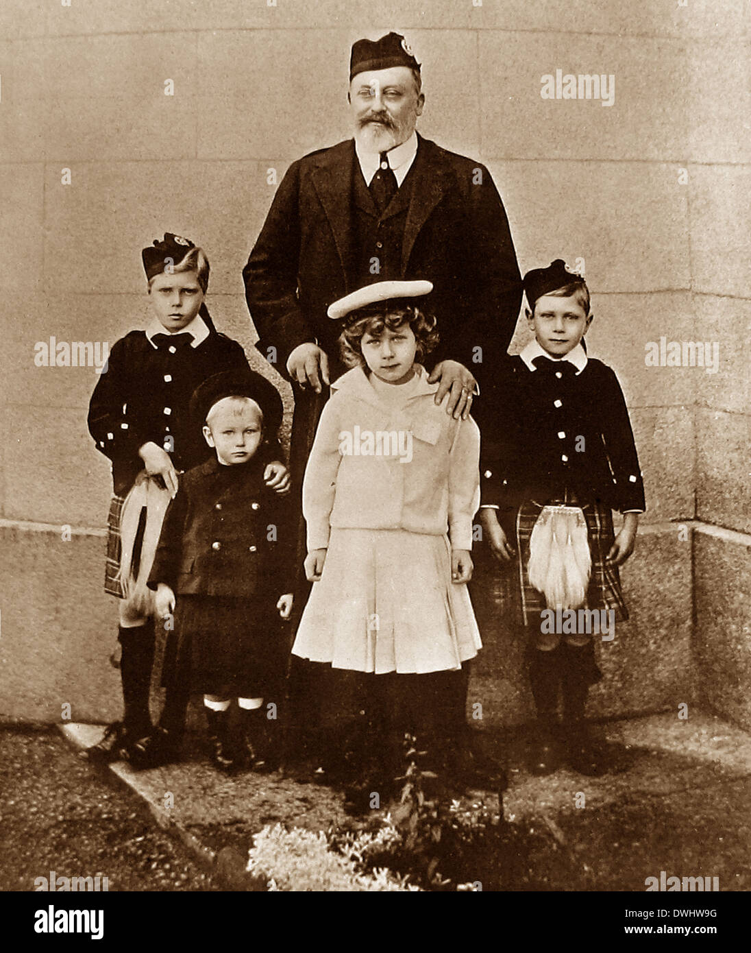 König Eduard VII. Und einige seiner Enkel Stockfoto