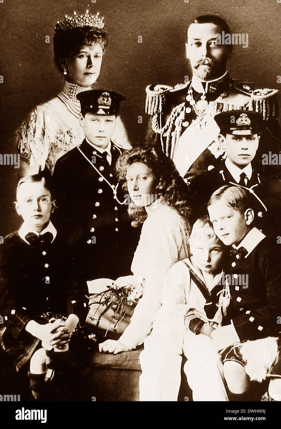 König George V Queen Mary und ihre Kinder frühen 1900er Jahren Stockfoto