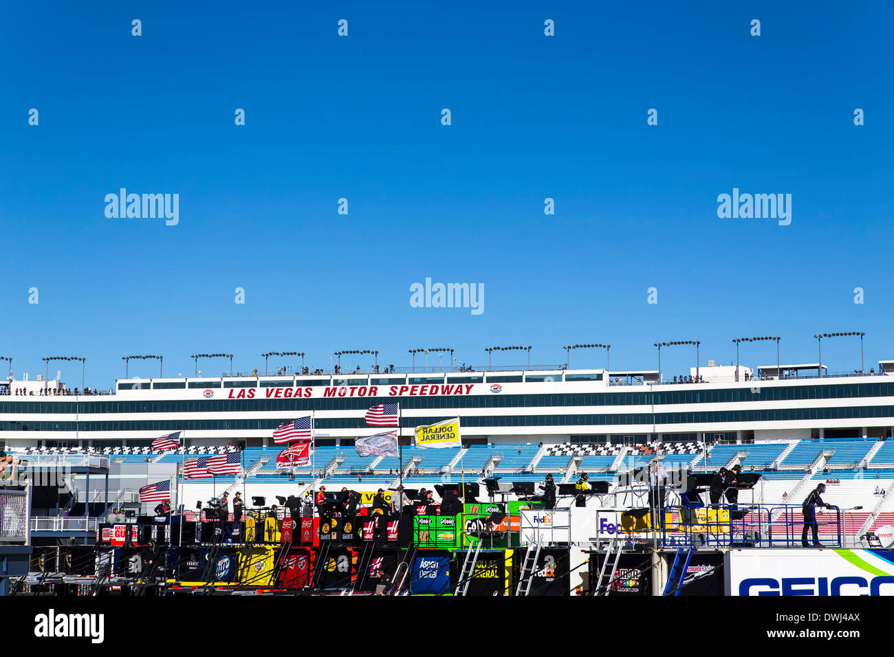 Las Vegas, NV, USA. 8. März 2014. Las Vegas, NV - 8. März 2014: Der NASCAR Sprint Cup Teams nehmen an der Strecke für den Las Vegas Motor Speedway auf dem Las Vegas Motor Speedway in Las Vegas, NV. © Csm/Alamy Live-Nachrichten Stockfoto