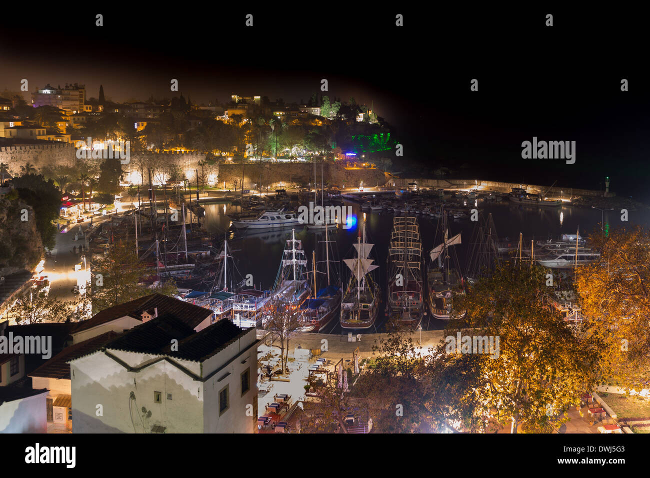 Marina in Antalya Türkei in der Nacht Stockfoto