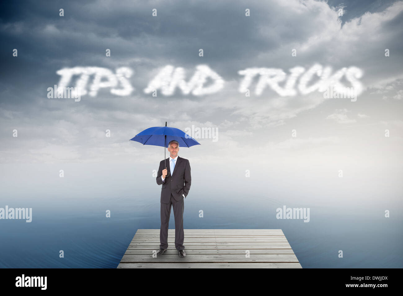 Tipps und Tricks gegen bewölktem Himmel über Meer Stockfoto