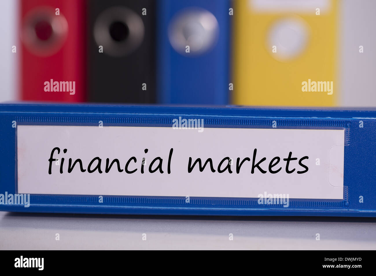 Finanzmärkte auf blau Business Bindemittel Stockfoto