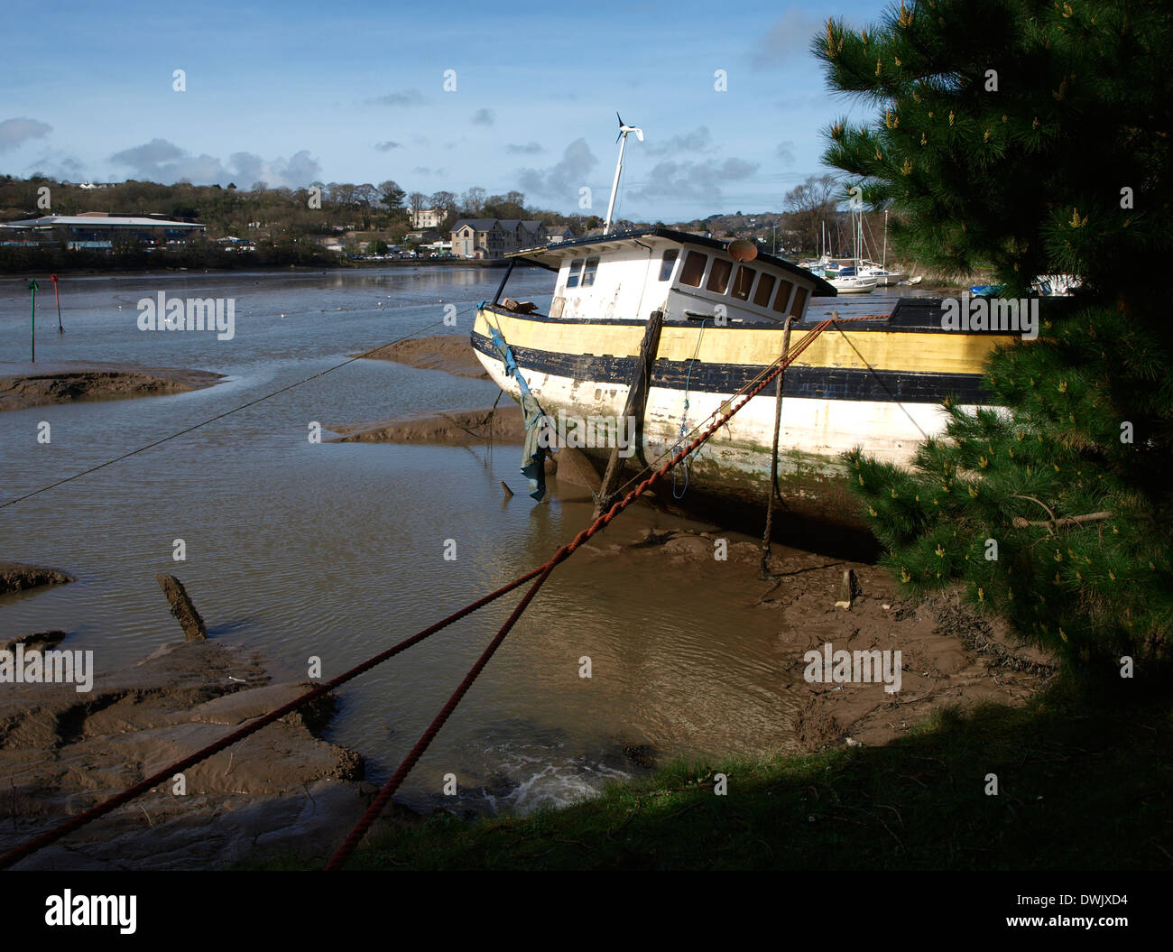 Alten Holzboot auf dem River Fal, Truro, Cornwall, UK Stockfoto