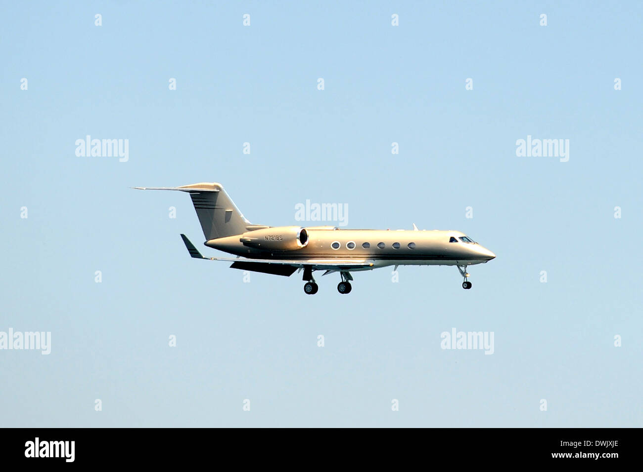 Ein gold-privat-Jet. Stockfoto