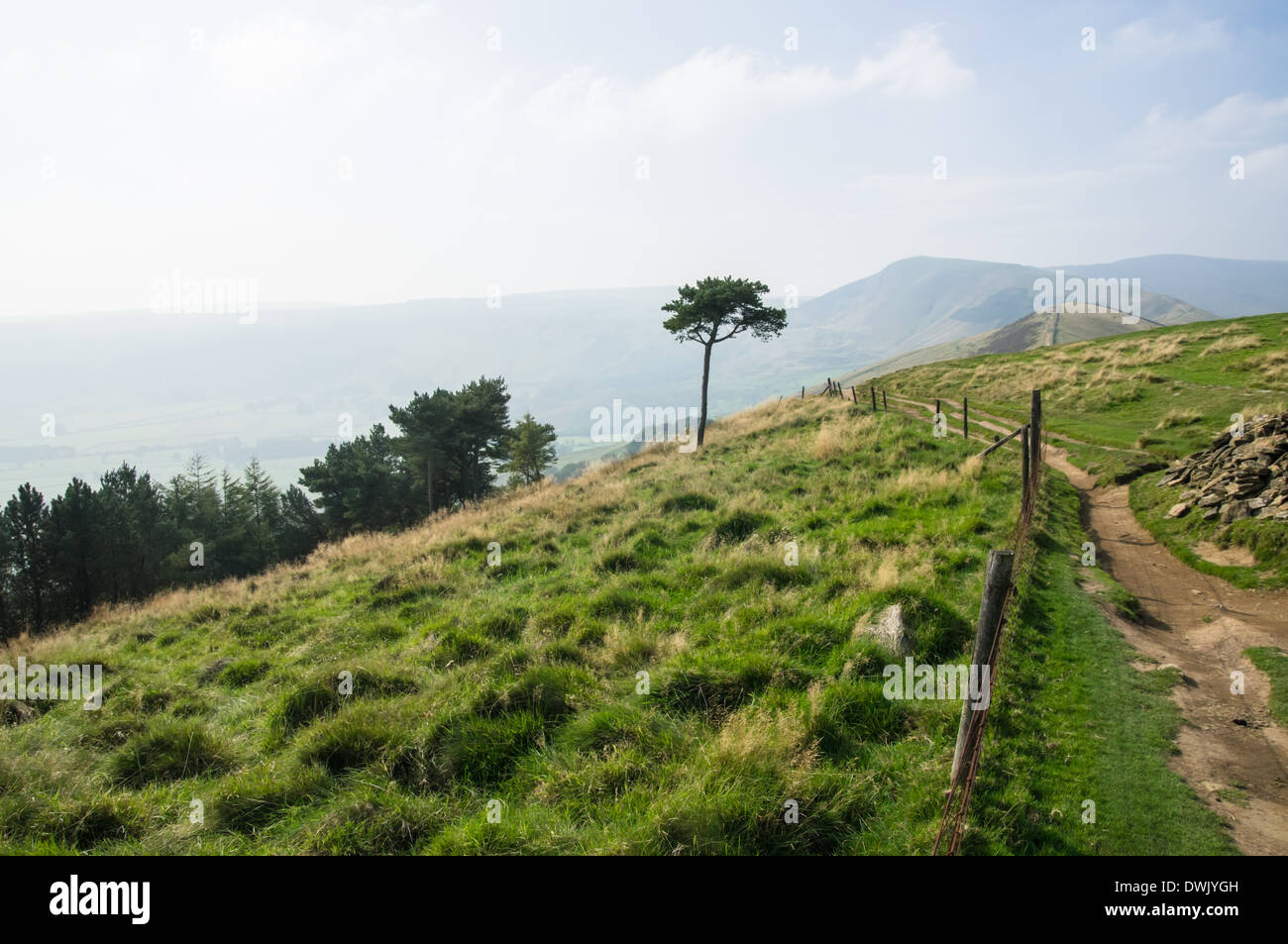 Fußweg im Peak District National Park Derbyshire England Großbritannien Stockfoto