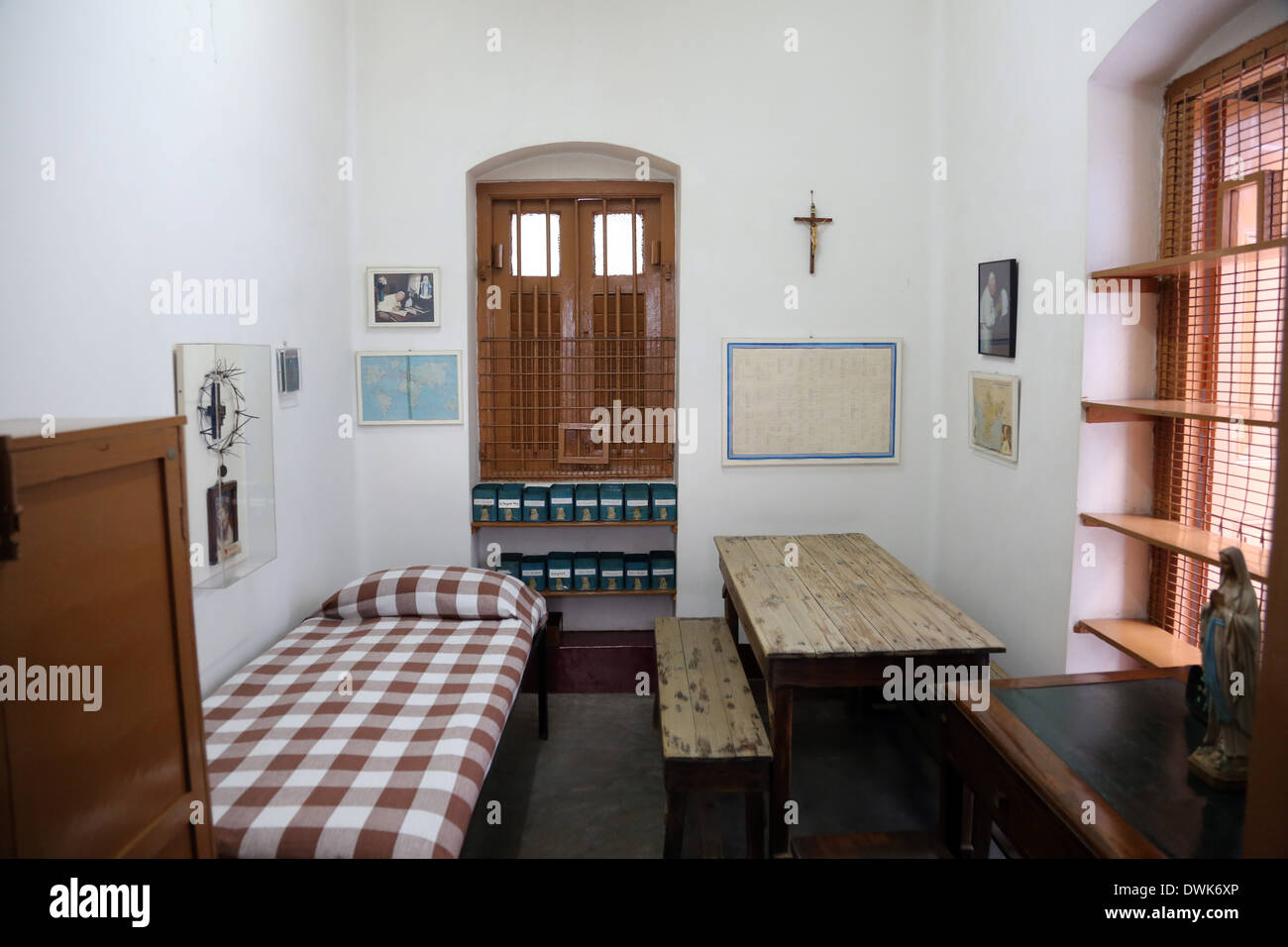 Das ehemalige Zimmer von Mutter Teresa im Mutterhaus in Kolkata, Westbengalen, Indien Stockfoto
