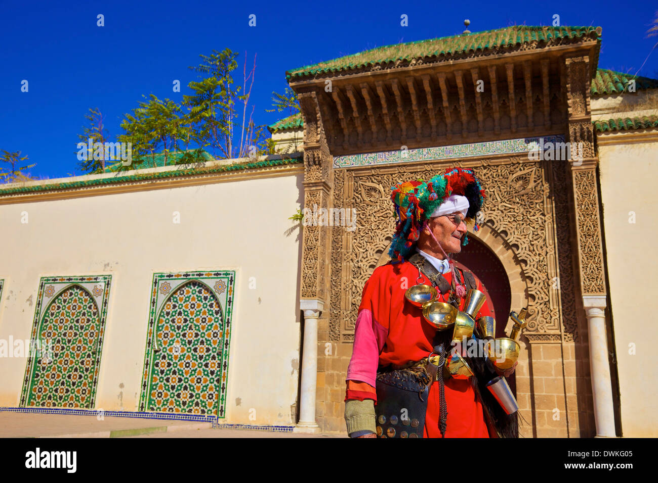 Wasserträger in von der Mausoleum von Moulay Ismail, Meknès, Marokko, Nordafrika, Afrika Stockfoto