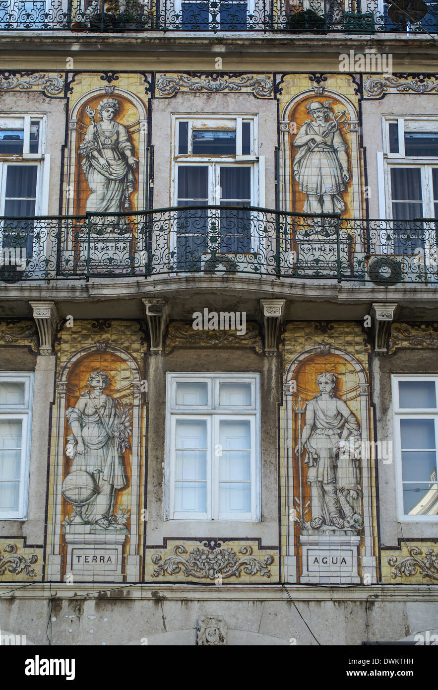 gekachelte vor dem Haus in Lissabon, portugal Stockfoto