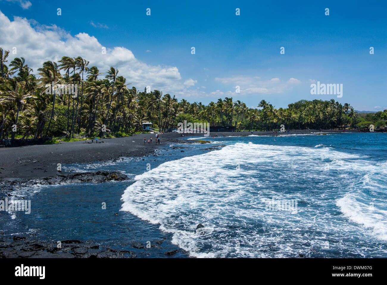 Punaluu Black Sand Beach auf Big Island, Hawaii, Vereinigte Staaten von Amerika, Pazifik Stockfoto