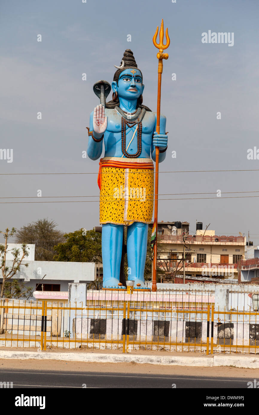 Rajasthan, Indien. Statue des HinduGottes Shiva, Anzeige der Mudra