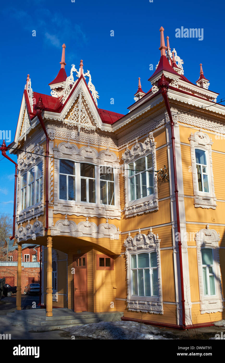 Das Peacock-Haus auf der Krasnoarmeiskaia Avenue, Holzarchitektur, Tomsk, Föderation Tomsk, Sibirien, Russland, Eurasien Stockfoto