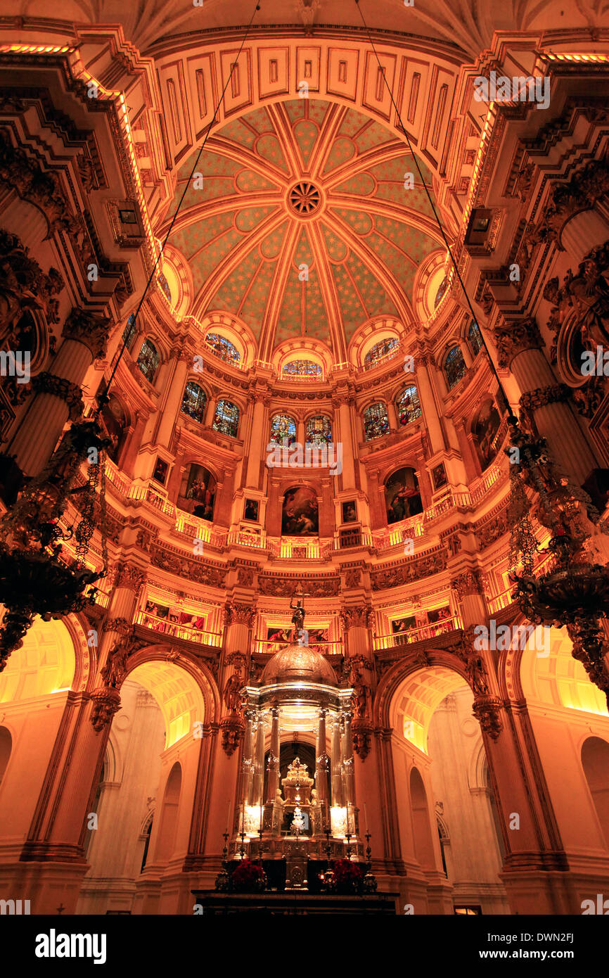 Der Altar und die Innenausstattung der Kathedrale von Granada, Granada, Andalusien, Spanien, Europa Stockfoto