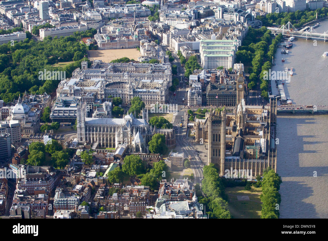 Luftaufnahme der Houses of Parliament und Westminster Abbey, UNESCO-Weltkulturerbe, London, England, Vereinigtes Königreich Stockfoto