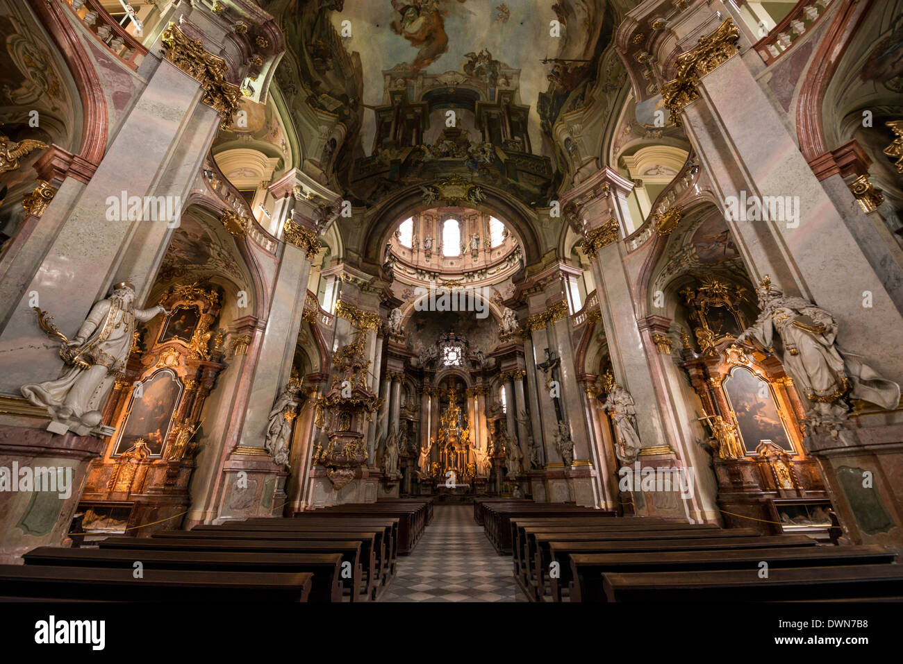 St. Nicholas Church Interieur, Prag, Tschechische Republik, Europa Stockfoto