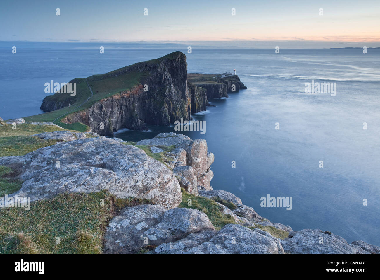 Landschaftlich Point Lighthouse an der Nordwestküste der Insel Skye, innere Hebriden, Schottland, Vereinigtes Königreich, Europa Stockfoto