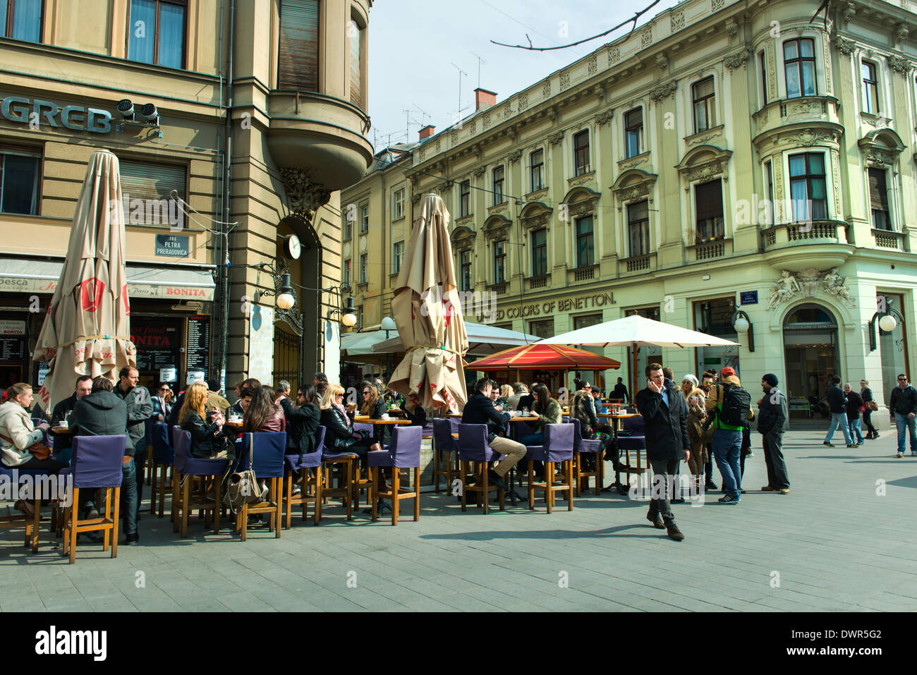 Eine Bar im Zentrum von Zagreb Stockfoto