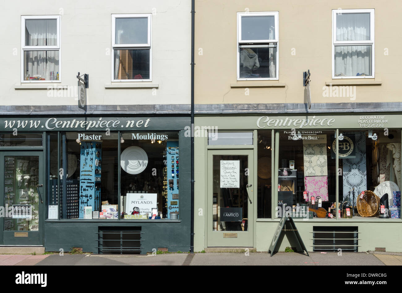 Ladenfront des Herzstück in Cheltenham, die dekorativen Stuckarbeiten und Formteile versorgt Stockfoto