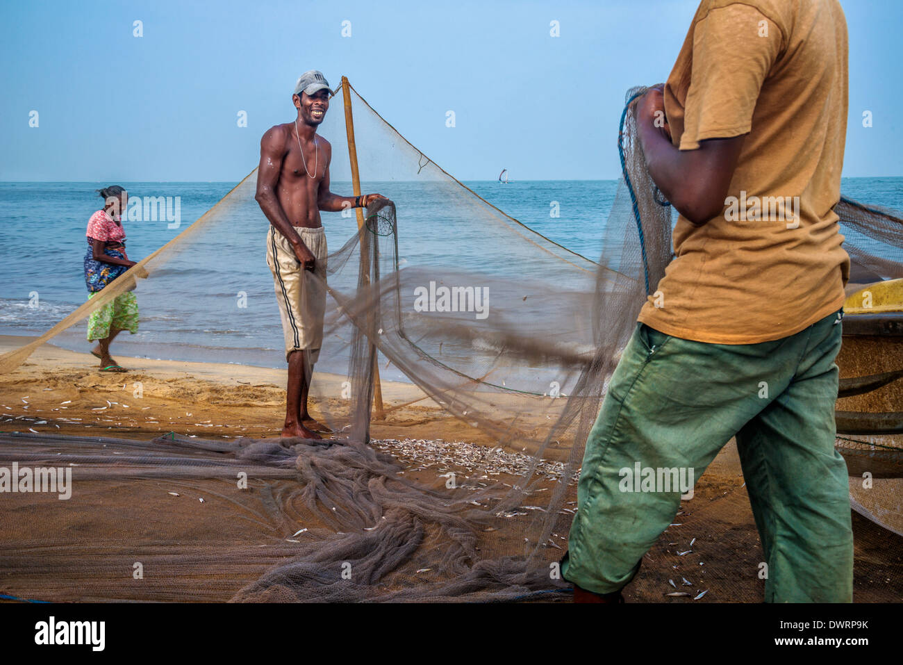 Morgen die Vorbereitungen im Fischerdorf Negombo Sri Lanka Stockfoto