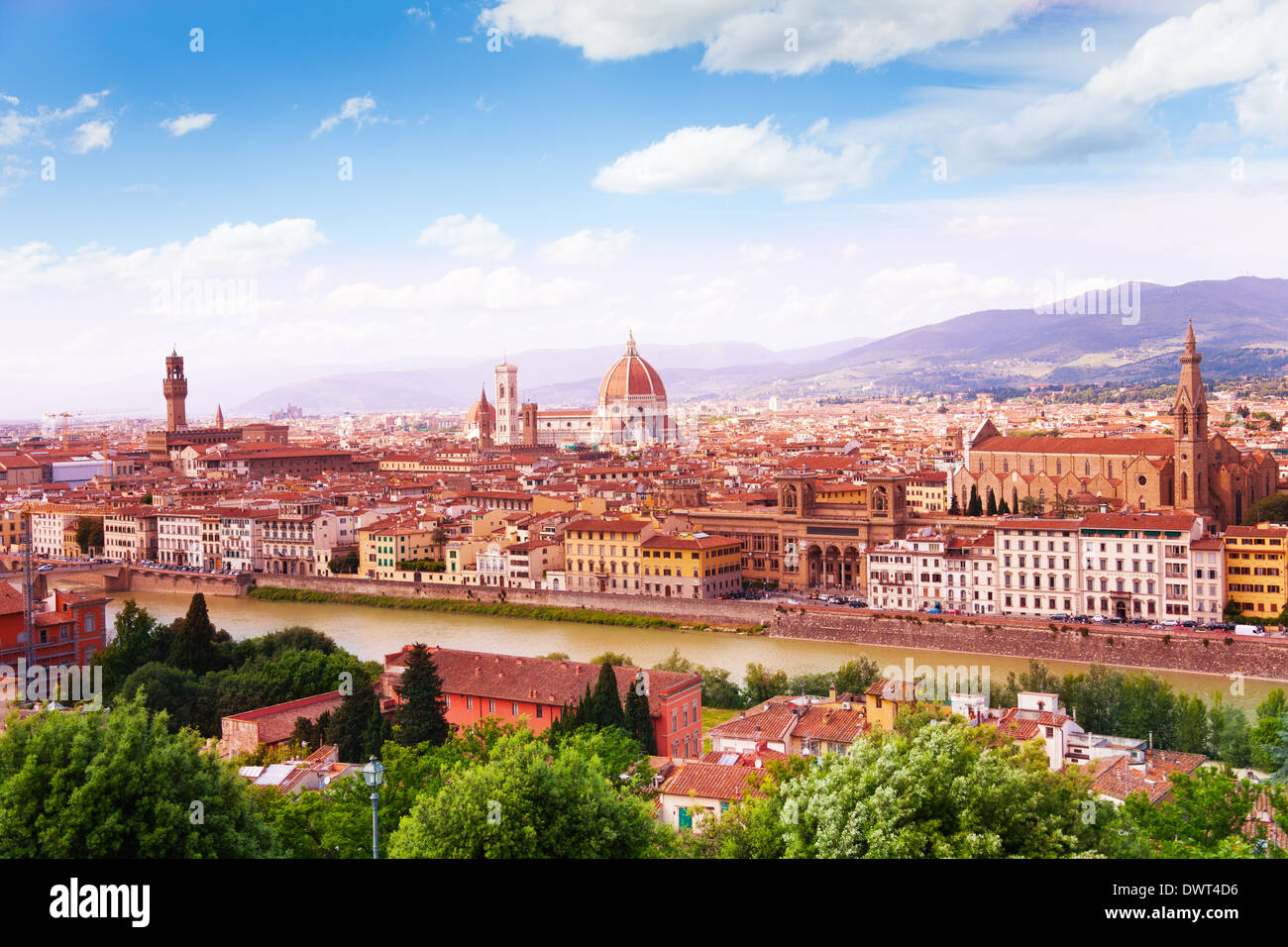 Stadtbild von Arno Fluss, Türme und Kathedralen von Florenz Stockfoto