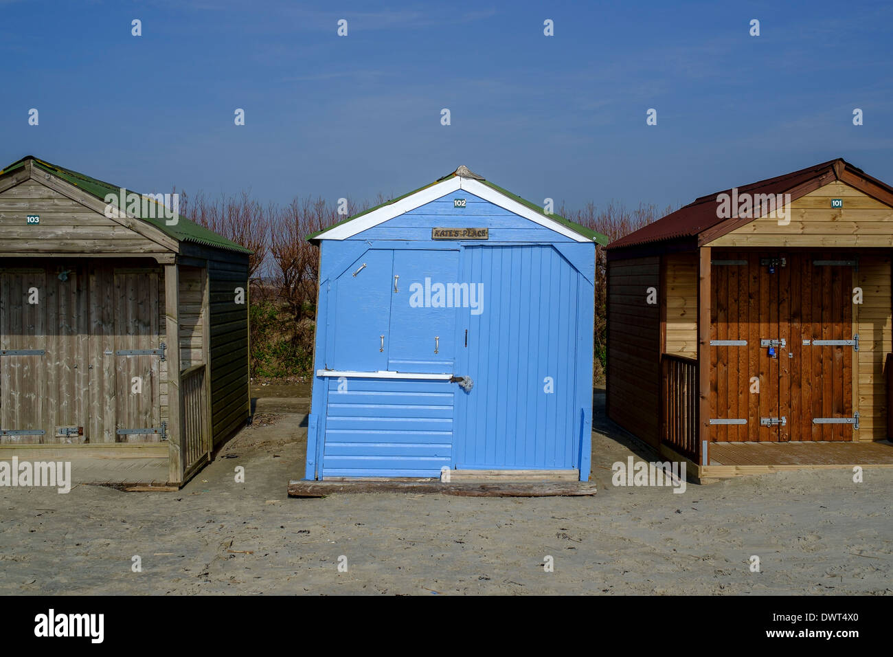 Strand Hütten am West Wittering, West Sussex, England, Vereinigtes Königreich. Stockfoto