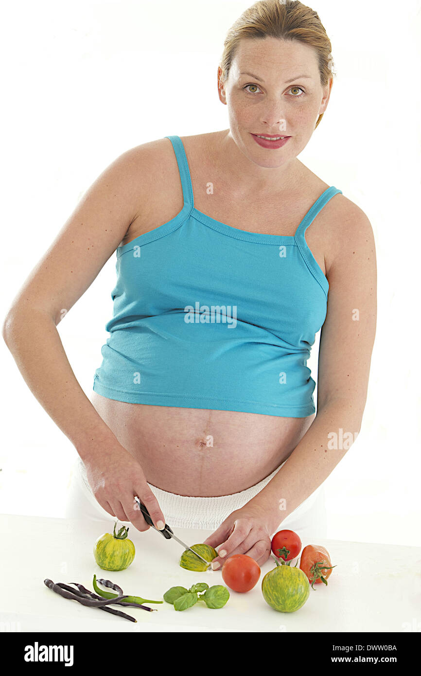 Vorbereitung Essen schwangere Frau Stockfoto
