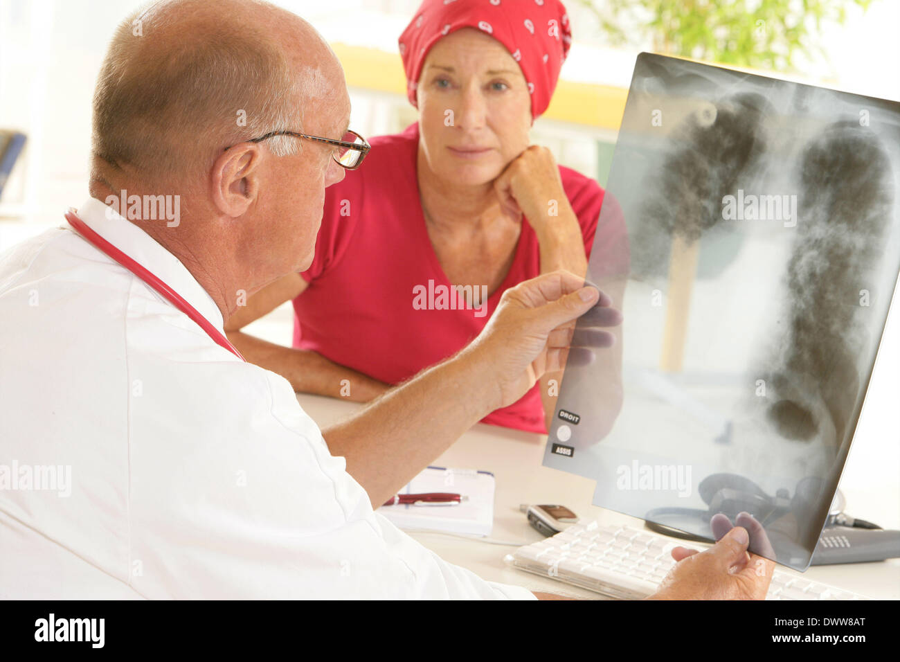 Krebs Beratung senior Stockfoto