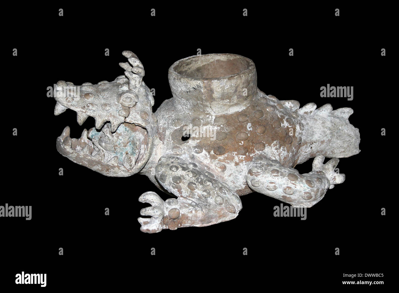 Krokodil Weihrauch Brenner Maya, Santa Rita Website, Belize Postklassik Zeitraum AD 1500-1540 Stockfoto