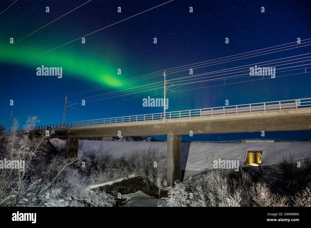 Aurora Borealis oder das Nordlicht, Abisko, Lappland, Schweden.  Kalten Temperaturen so niedrig wie-47 Celsius. Stockfoto