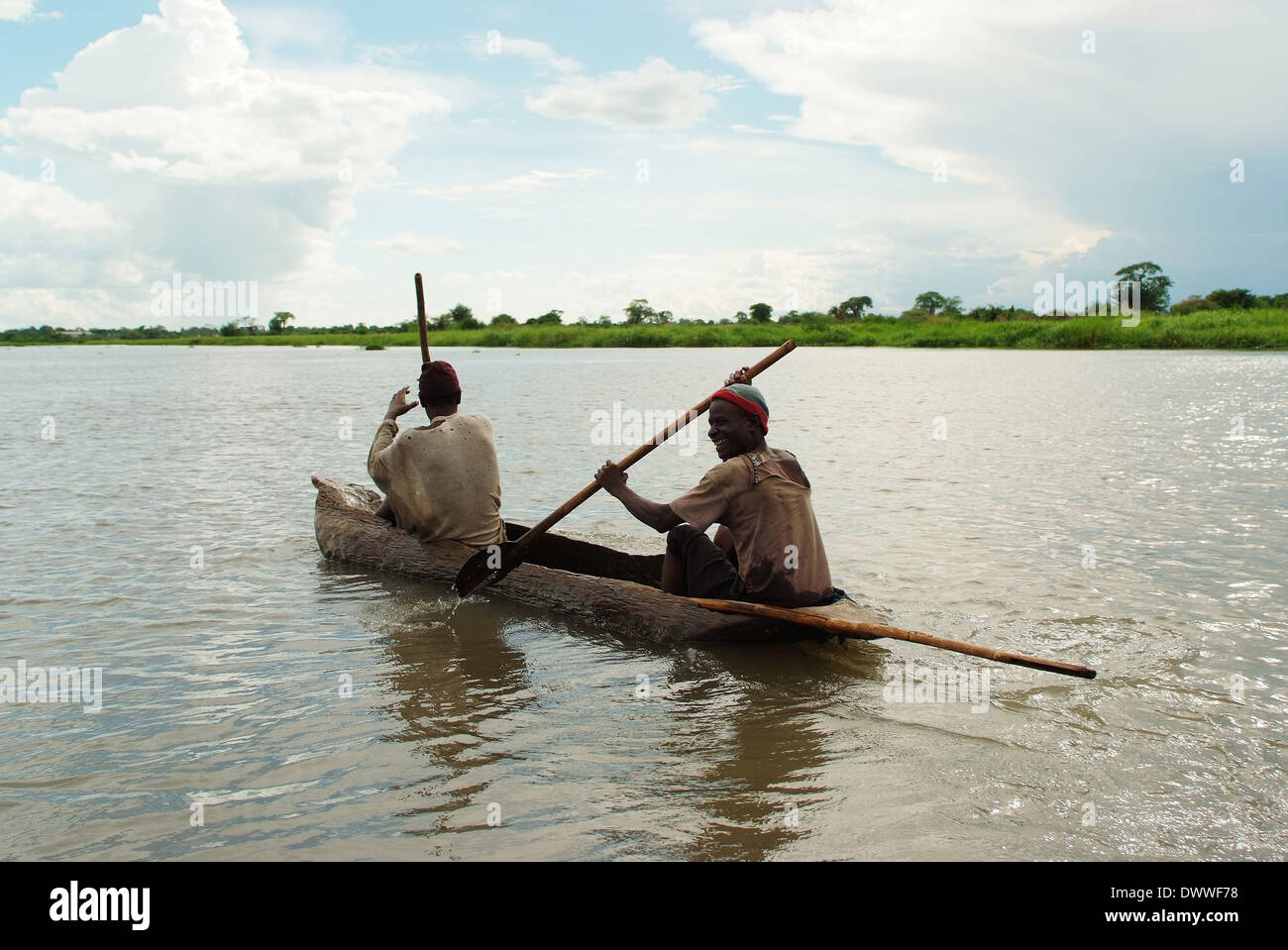 Malawi, Makoro, Makoro Boote; ausgegraben Kanus; Fisch; Fischer; Shire-Fluss; Malawi-See; Stockfoto