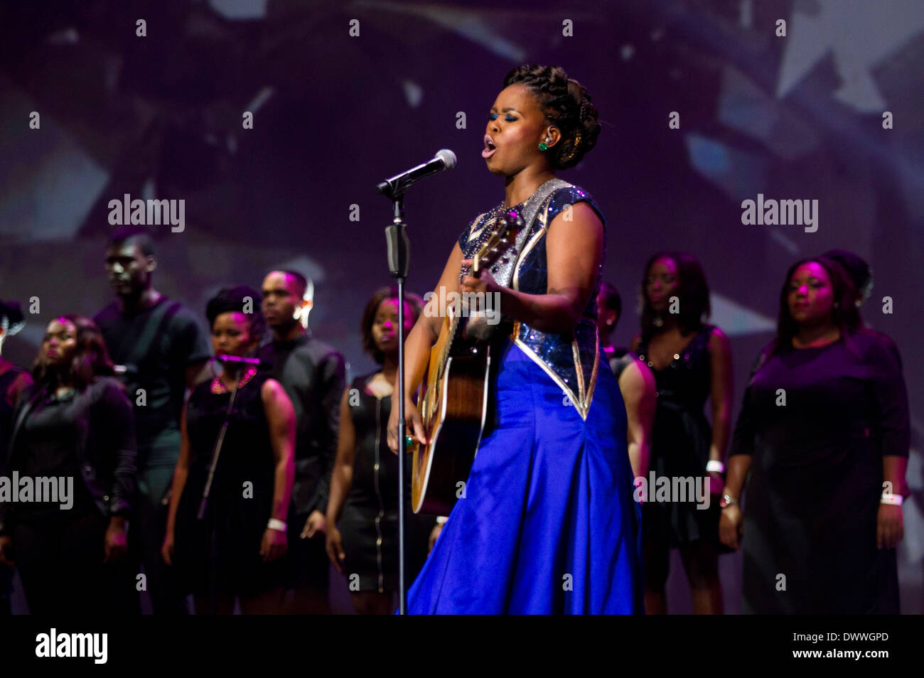 Zahara führt bei den Metro-Music-Awards an den Chief Albert Luthuli International Convention Centre in Durban 1. März 2014. © Stockfoto