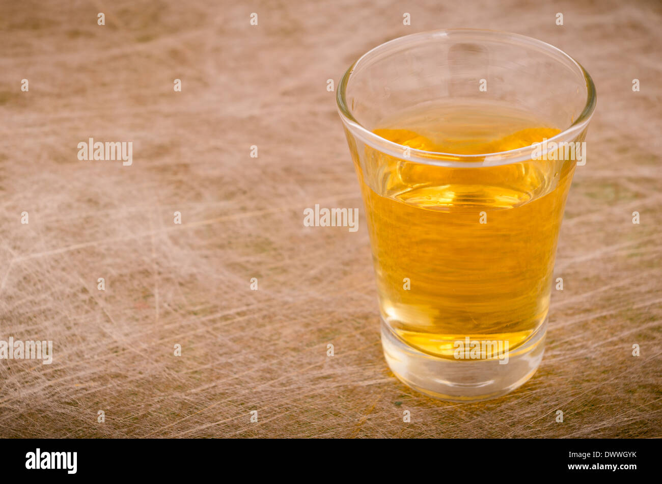 Schuss Whisky mit Exemplar Stockfoto