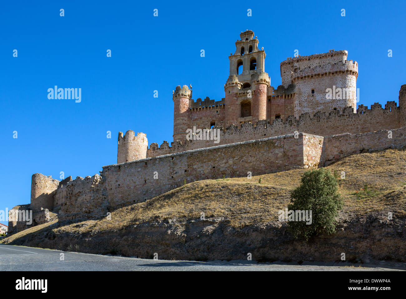 Turegano mittelalterliche Festung in der Nähe von Segovia in der Region Castilla y Leon in Zentralspanien. Stockfoto