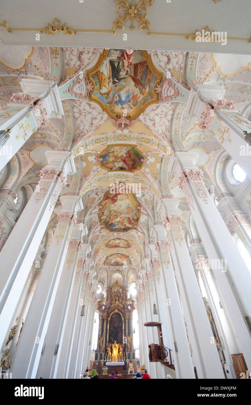 Deutschland, Bayern, München, Heilig-Geist-Kirche, Kirche des Heiligen Geistes, Innenansicht Stockfoto