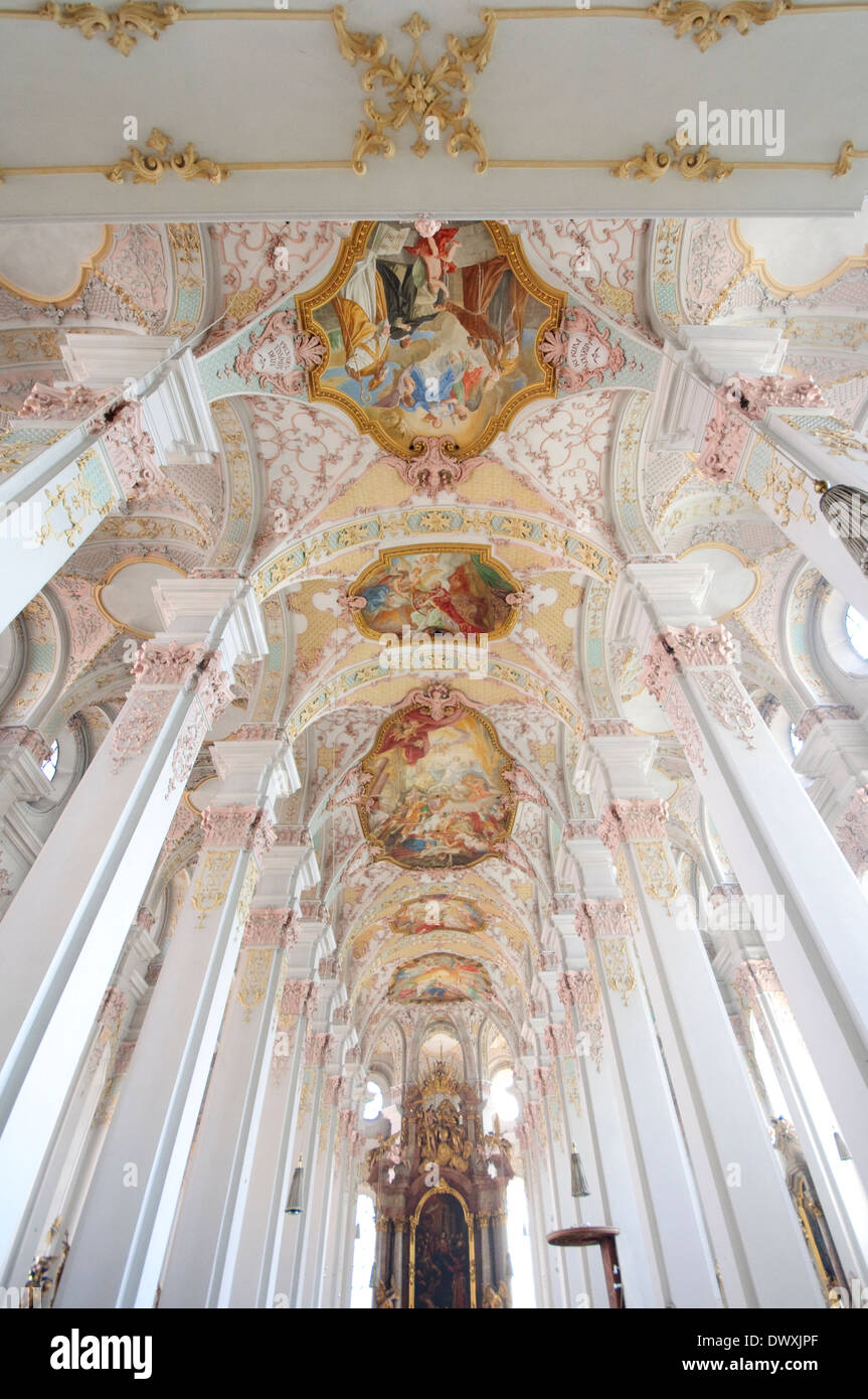 Deutschland, Bayern, München, Heilig-Geist-Kirche, Kirche des Heiligen Geistes, Innenansicht Stockfoto