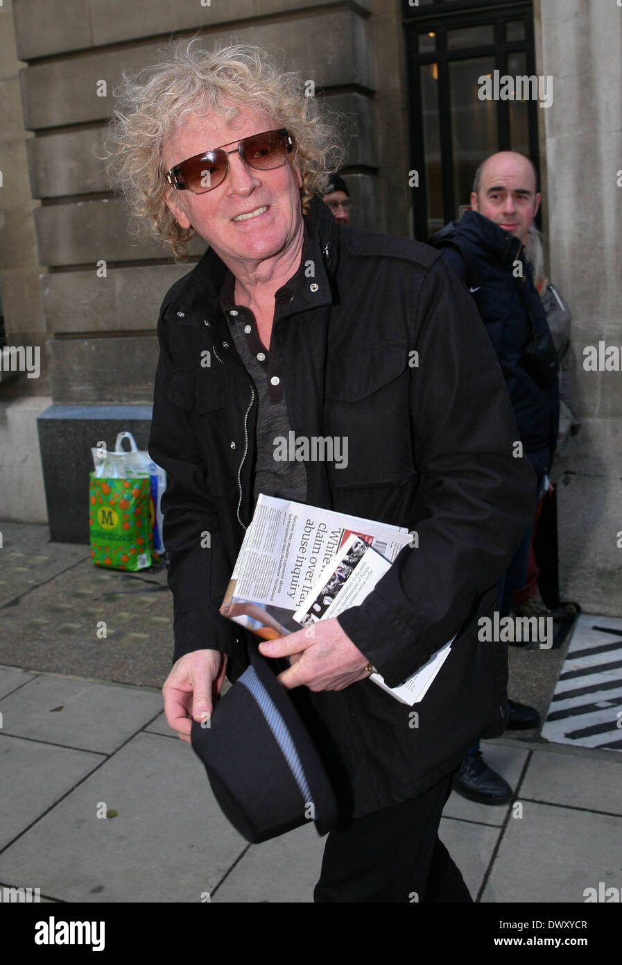 Ian Hunter außerhalb der BBC Radio 2 Studios London, England - 12.10.12 Featuring: Ian Hunter Where: London, Vereinigtes Königreich bei: 12. Oktober 2012 Stockfoto