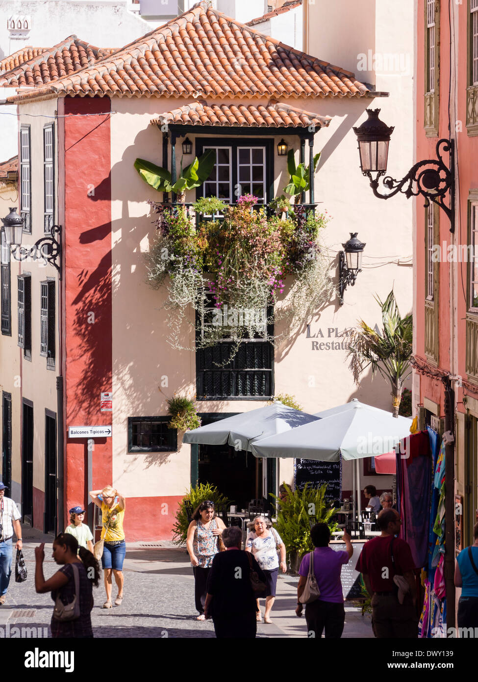 Das Restaurant La Placeta in die shopping Straße Calle Perez de Brito in Santa Cruz, La Palma, Kanarische Inseln, Spanien Stockfoto