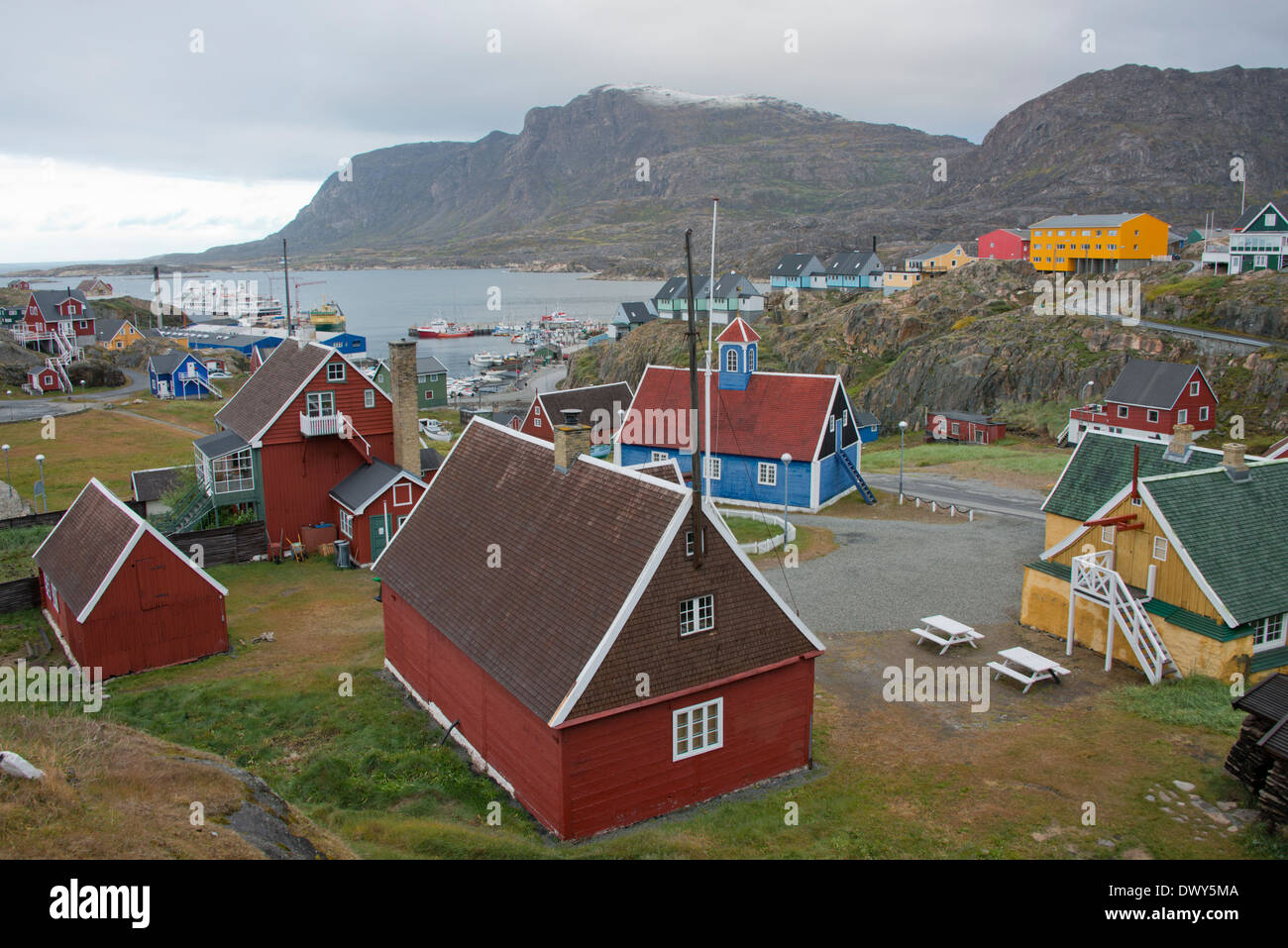 Grönland, Qeqqata Gemeinde Sisimiut (aka Holsteinsborg). Zweitgrößte Stadt in Grönland. Stockfoto