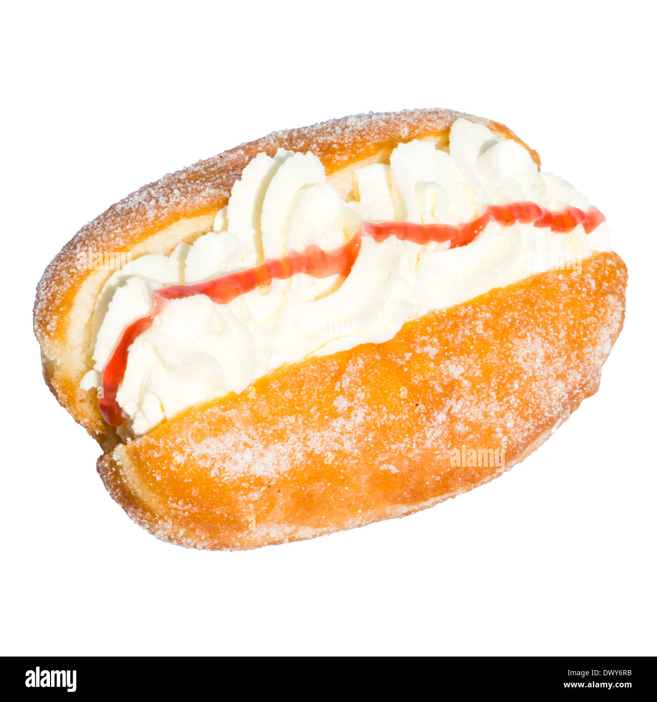 Donut mit Sahne und Marmelade isoliert auf einem weißen Hintergrund. Stockfoto