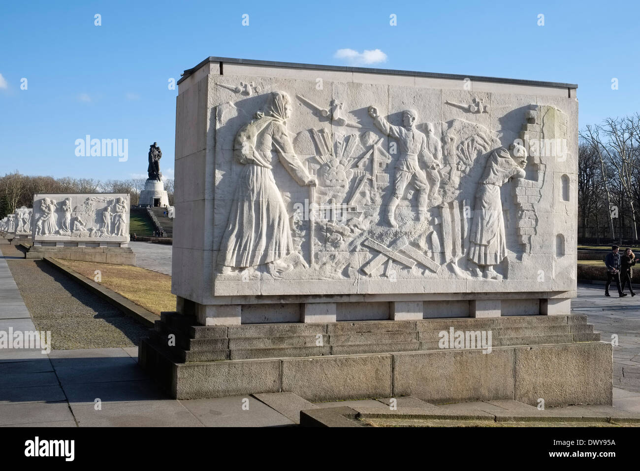 Marmor-Sarkophag auf sowjetische Denkmal, Treptower Park, Berlin, Deutschland Stockfoto