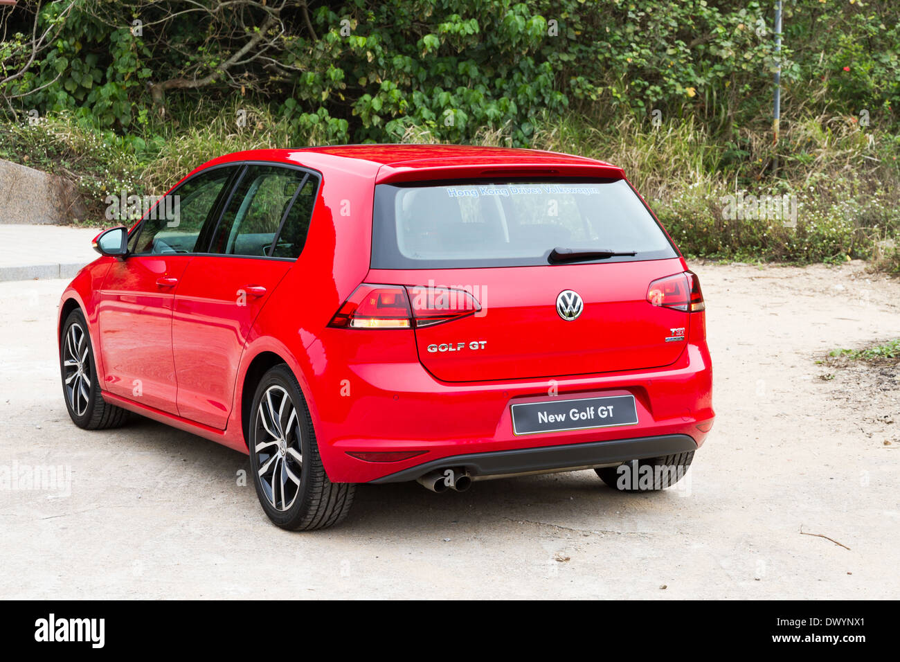 Volkswagen Golf VII GT 2013 Modell mit roter Farbe Stockfotografie - Alamy