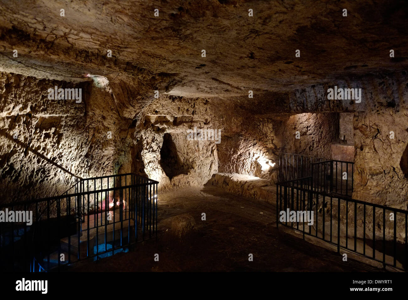 Unterirdische Höhle innerhalb des griechischen Orthodoxen Patriarchats "Gefängnis Christi" in der Via Dolorosa in der Altstadt Ost-Jerusalem Israel Stockfoto