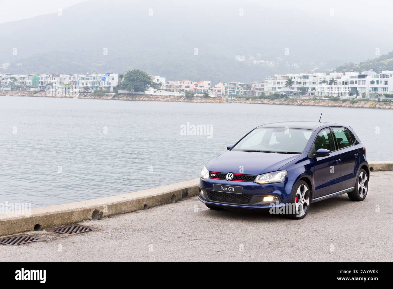 Volkswagen Polo GTI 2013 Modell mit blauer Farbe. Stockfoto