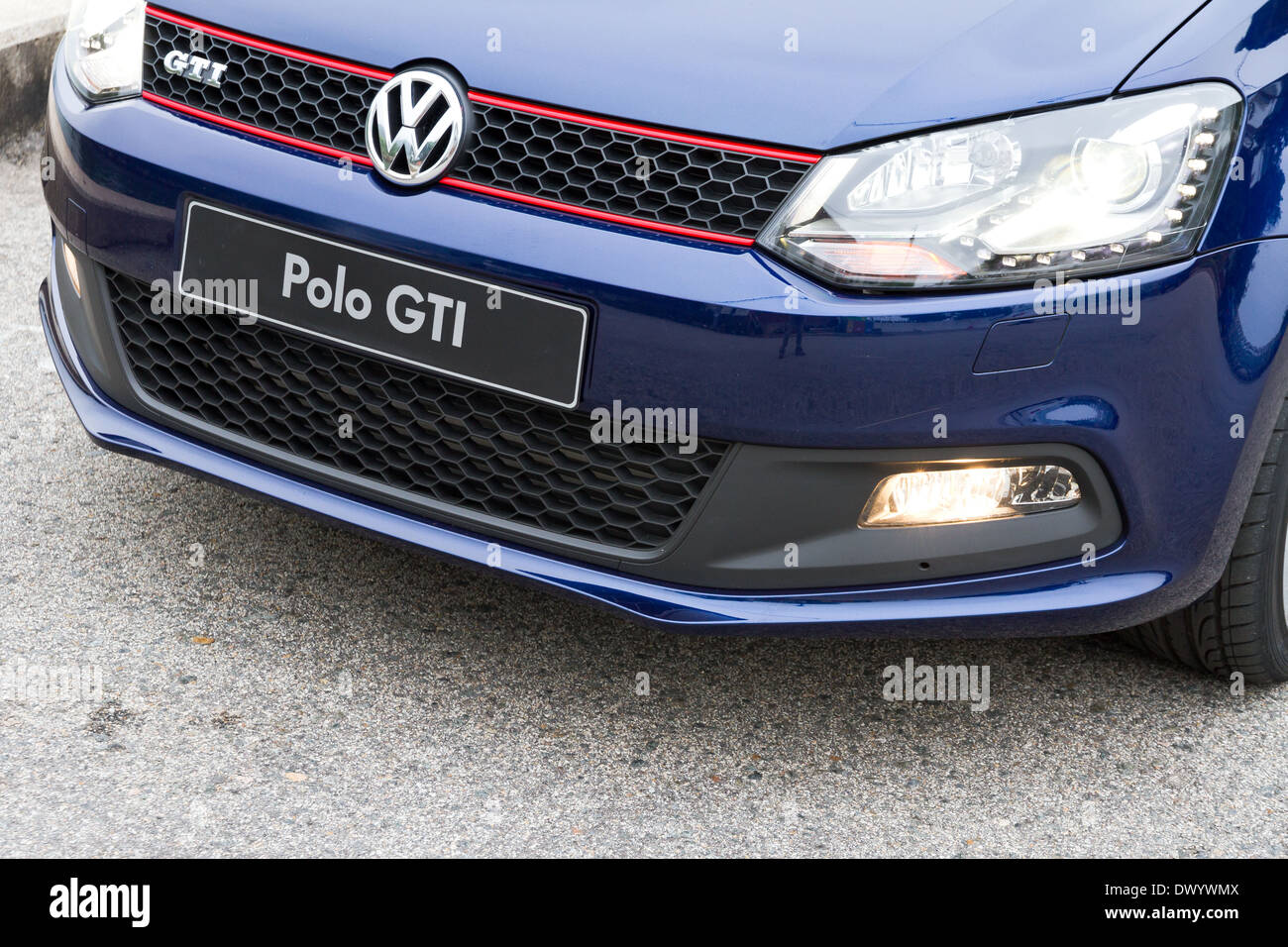 Volkswagen Polo GTI 2013 Modell mit blauer Farbe. Stockfoto