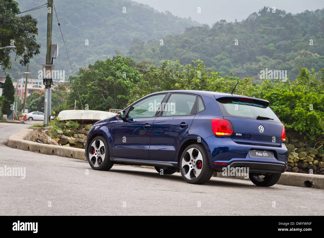 Volkswagen Polo GTI 2013 Modell mit blauer Farbe. Stockfoto